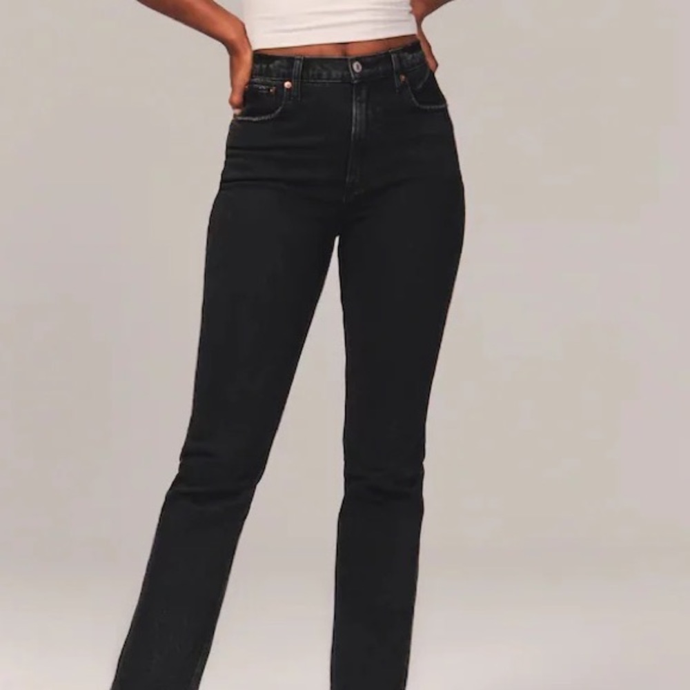 Abercrombie Curve Love 90s Straight Ultra High Rise Jeans